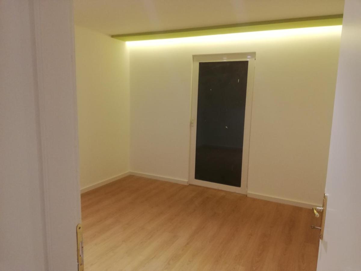Home 12 Librazhd Экстерьер фото