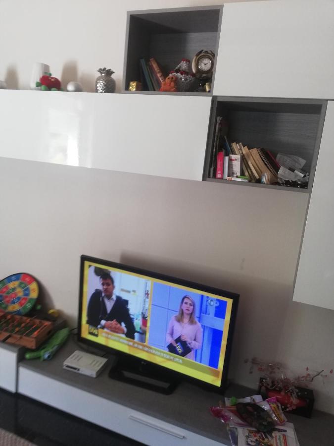 Home 12 Librazhd Экстерьер фото